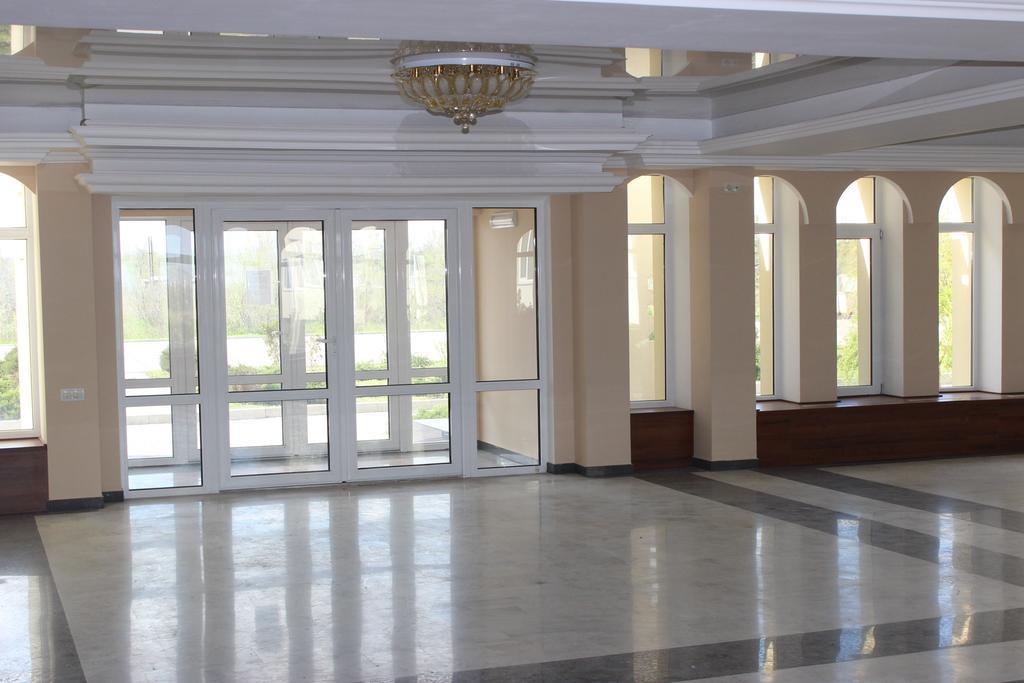 Hotel Promenad Zatoka Bagian luar foto