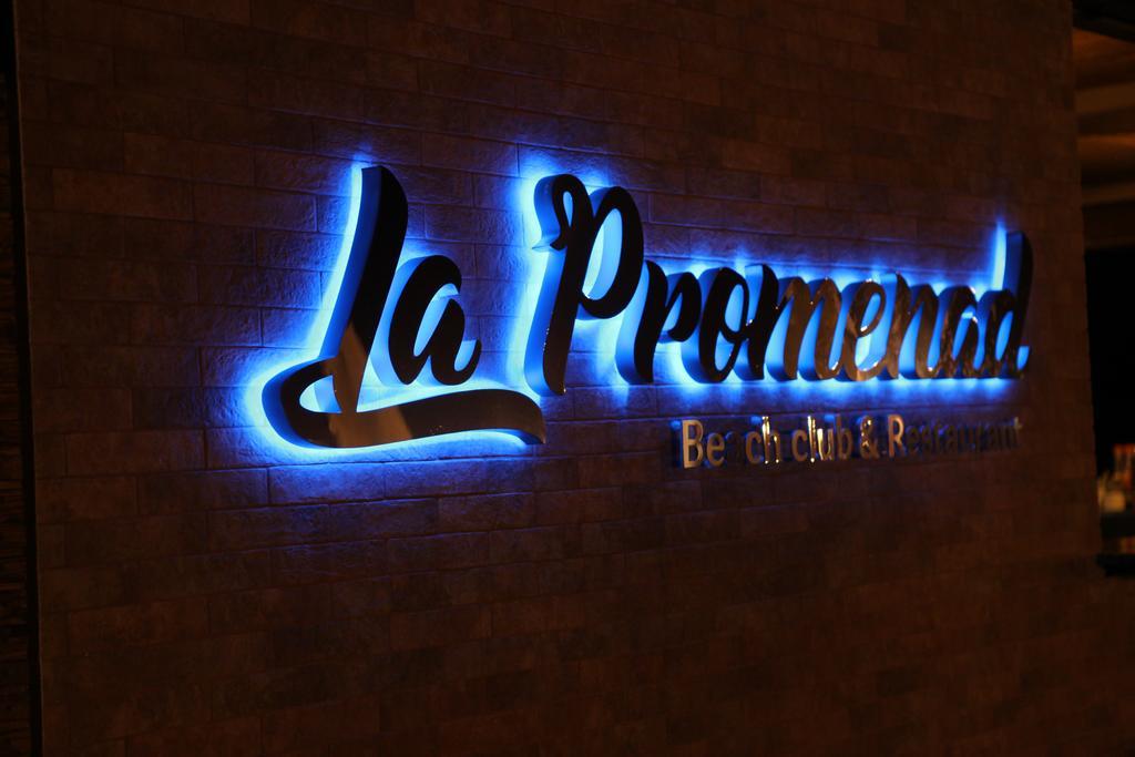Hotel Promenad Zatoka Bagian luar foto