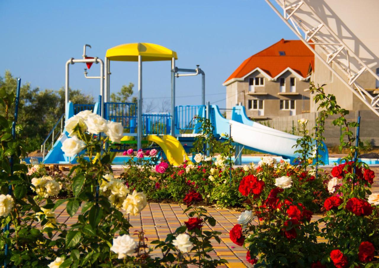 Hotel Promenad Zatoka Bagian luar foto