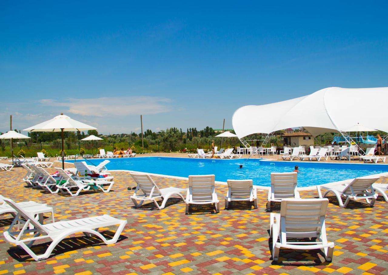 Hotel Promenad Zatoka Bagian luar foto