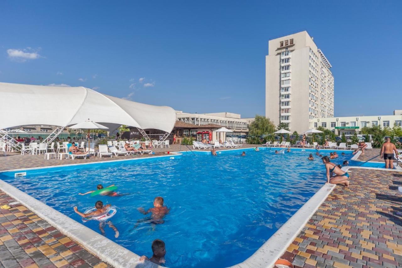 Hotel Promenad Zatoka Bagian luar foto