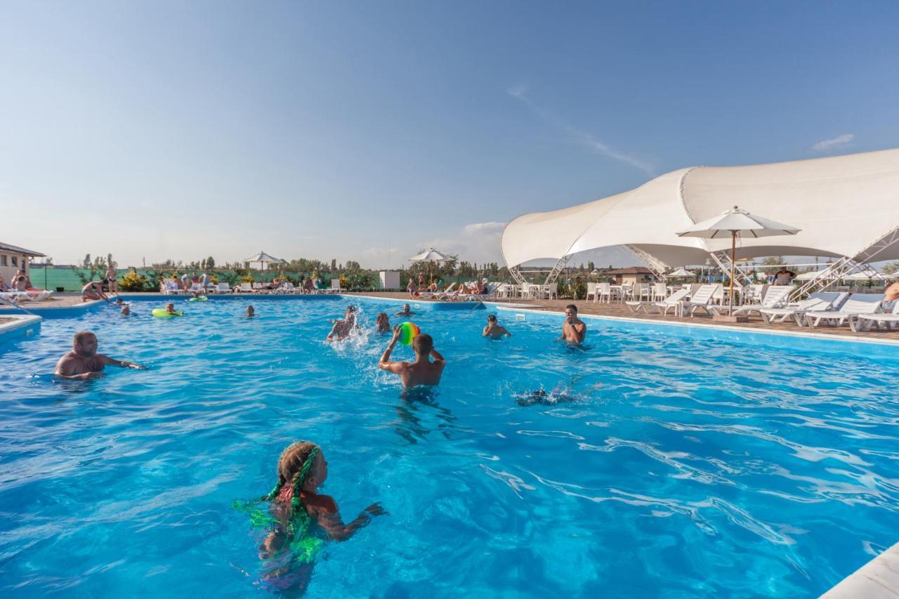 Hotel Promenad Zatoka Bagian luar foto